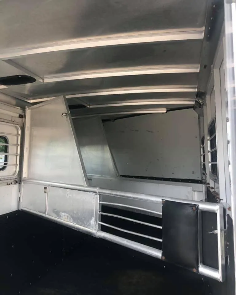 1998 Sundowner 3 Horse Slant - Image 15
