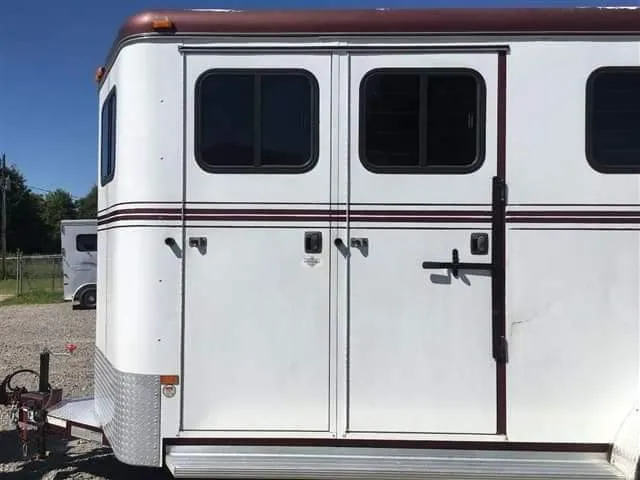 2007 Hawk 2 Horse Bumper Pull Side Ramp - Image 17