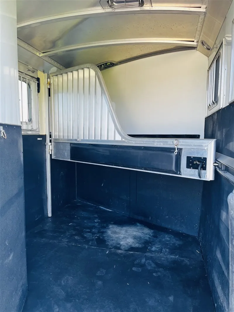 2015 4 Star 2 Horse Slant Load Bumper Pull - Image 8