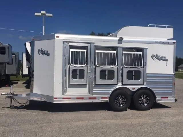 2018 Platinum Coach 3 Horse Bumper Pull - Image 7