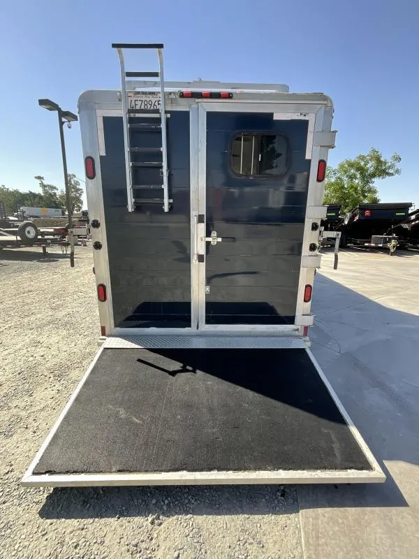 2005 Jamco 4 Horse Gooseneck Trailer - Image 16