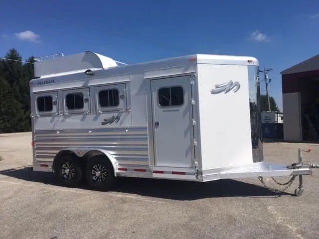 2018 Platinum Coach 3 Horse Bumper Pull - Image 2