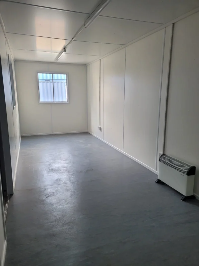 30 foot office refurbished shipping container - Image 6