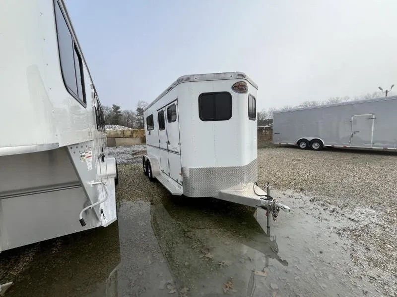 2019 Sundowner Charter 2 Horse Bumper Pull - Image 6
