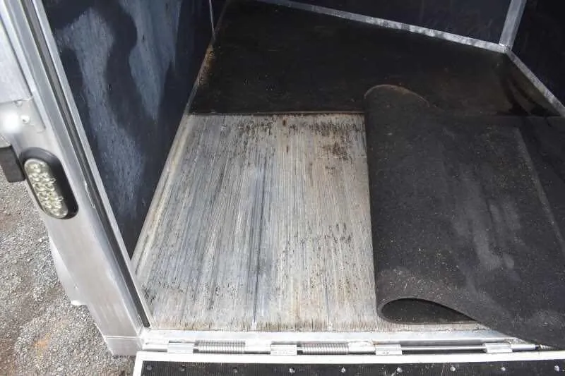 2013 Shadow 2HSL 2 Horse Trailer - Image 4