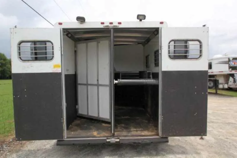 2003 Sundowner 2 Horse - Image 6