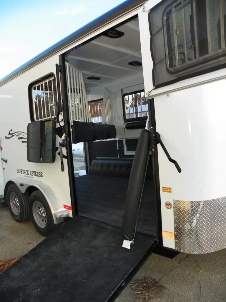 2022 Double D Reverse Slant 2 Horse Bumper Pull - Image 18