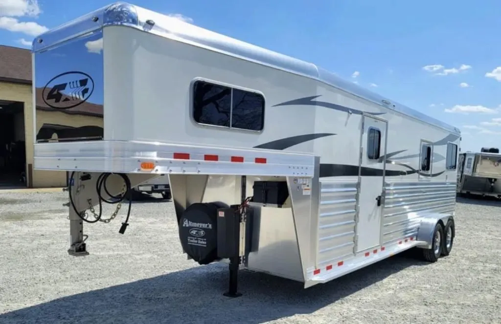 2023 4-Star 2+1 Gooseneck