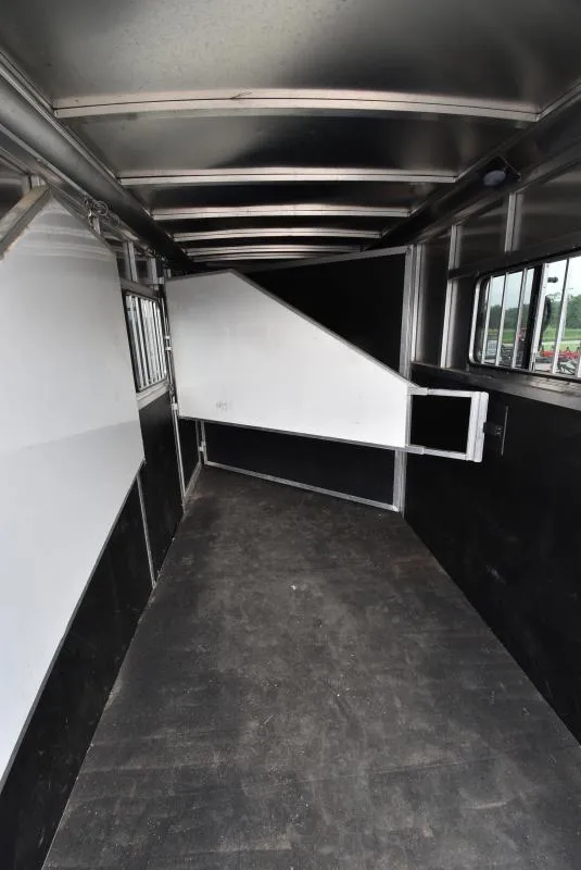 2021 Shadow Trailers Stablemate 3 Horse Trailer - Image 9