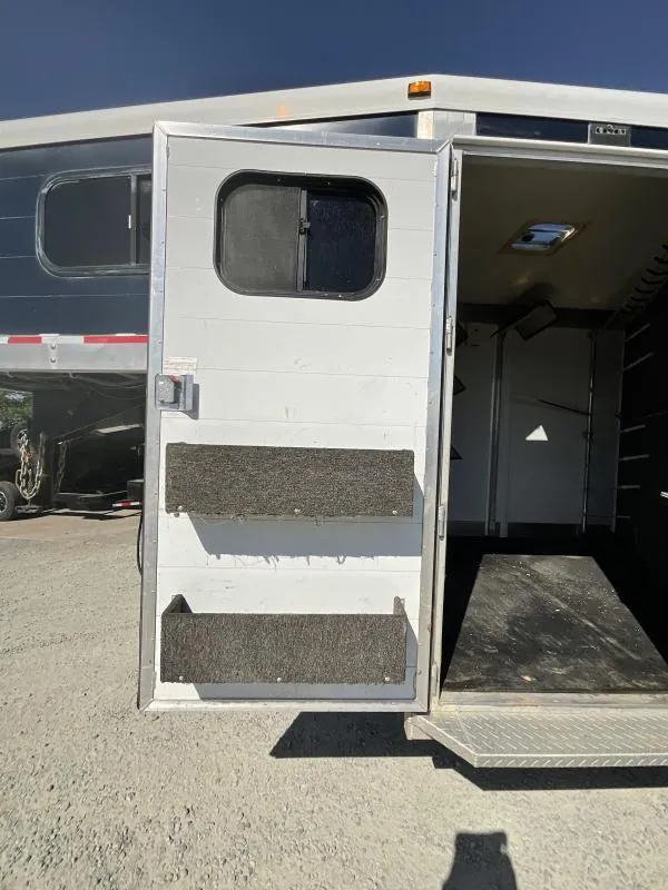 2005 Jamco 4 Horse Gooseneck Trailer - Image 28