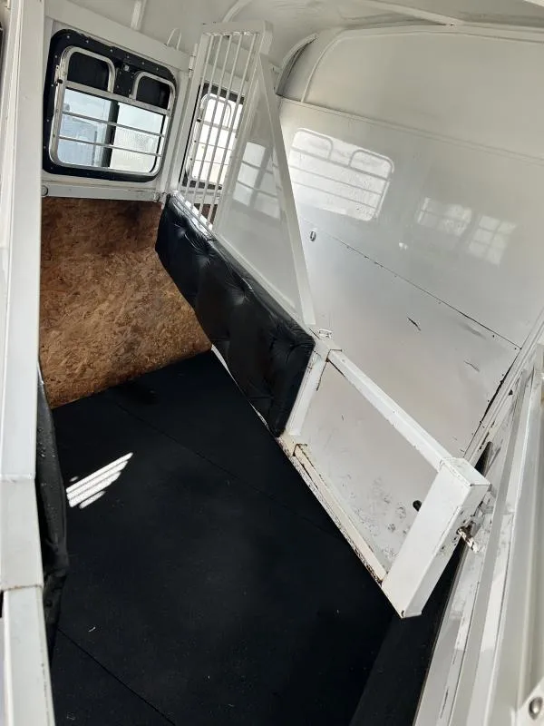 2000 Morgan Built 3 Horse Bumper Pull Horse Trailer - Image 9