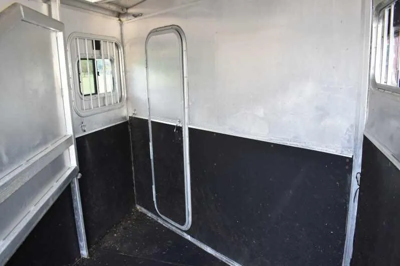 2002 Exiss SS20 2 Horse Trailer - Image 10