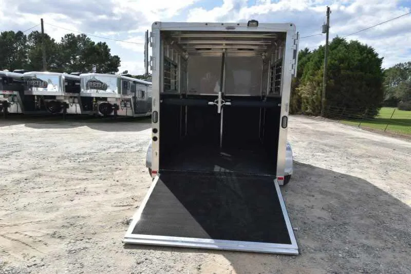 2018 Lakota 2HBPST 2 Horse Trailer - Image 9