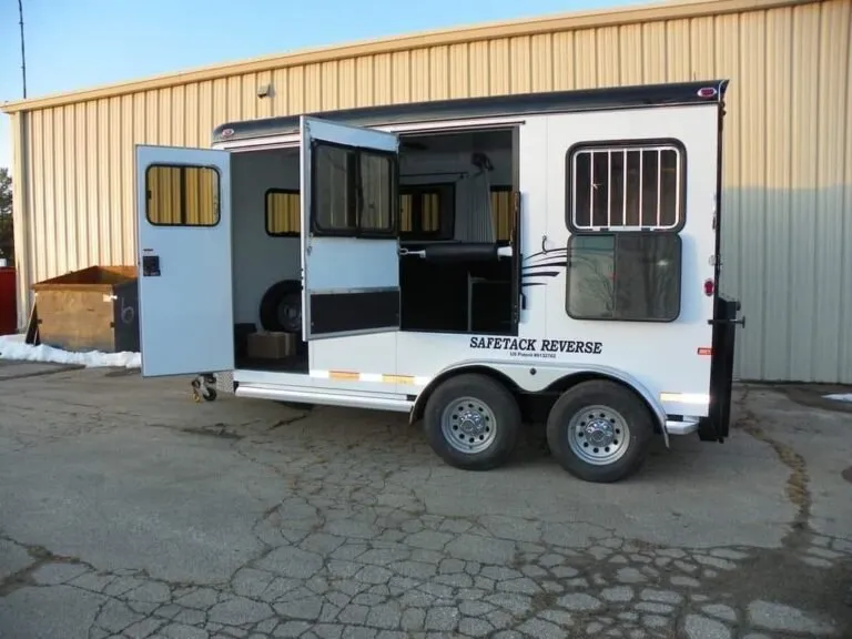 2022 Double D Reverse Slant 2 Horse Bumper Pull - Image 3
