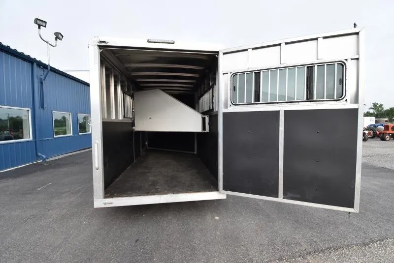 2021 Shadow Trailers Stablemate 3 Horse Trailer - Image 6