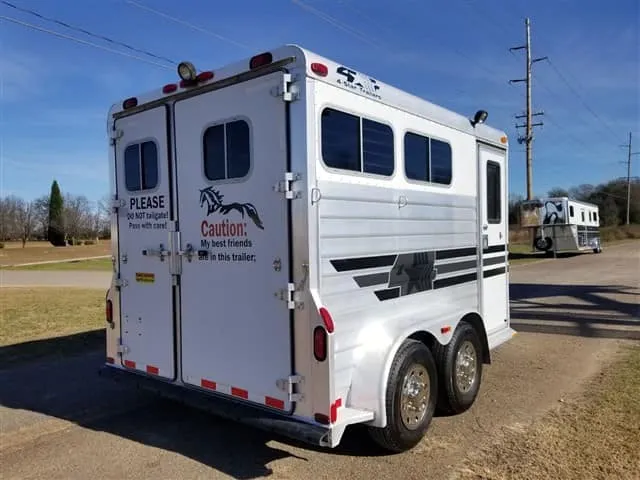 2001 4 Star 2 Horse Bumper Pull Slant Load - Image 15