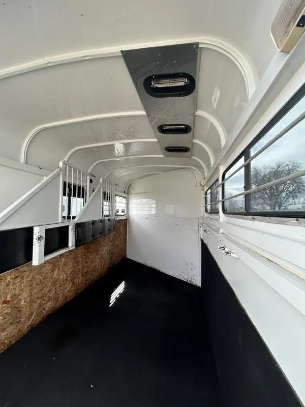 2000 Morgan Built 3 Horse Bumper Pull Horse Trailer - Image 8