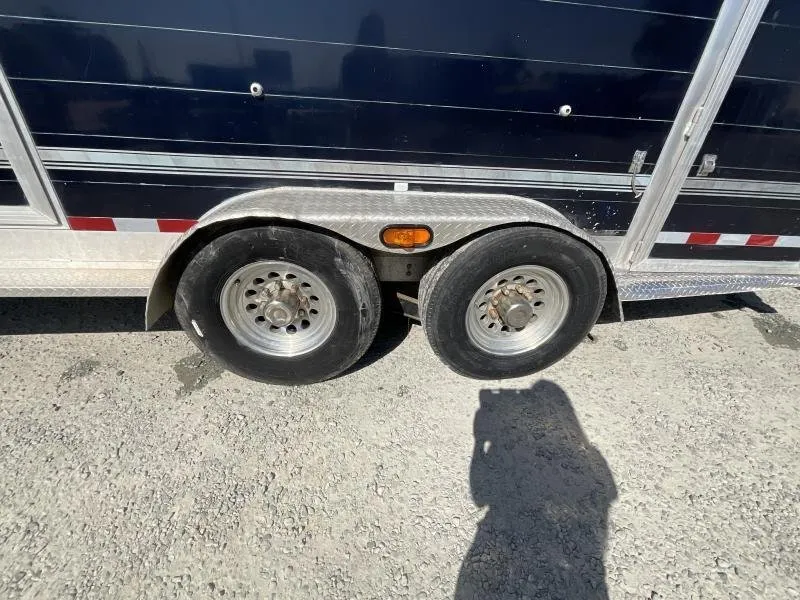 2005 Jamco 4 Horse Gooseneck Trailer - Image 30