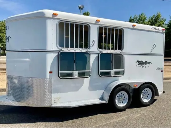 2007 Circle J 2 Horse Trailer Slant Load - Image 5