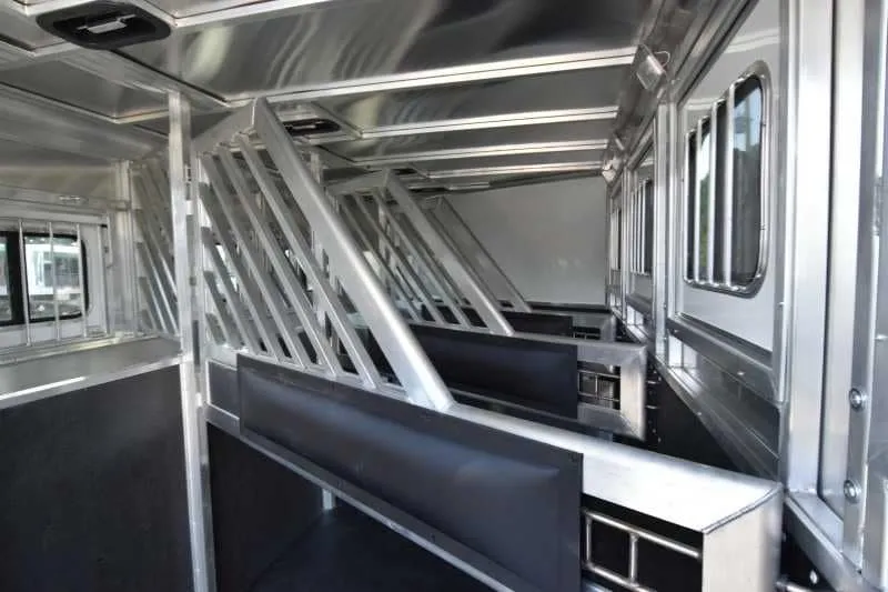 2018 Lakota 84HBPSL 4 Horse Trailer with 2′ Short Wall - Image 12