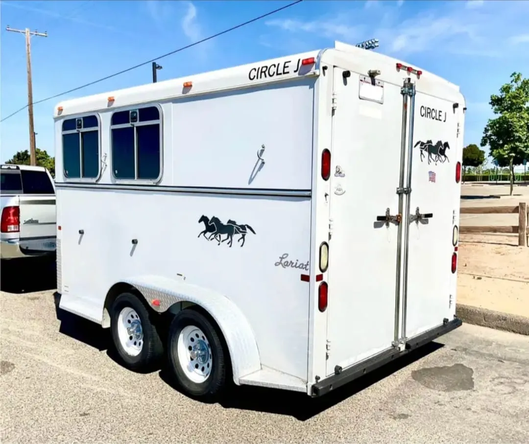 2007 Circle J 2 Horse Trailer Slant Load - Image 7