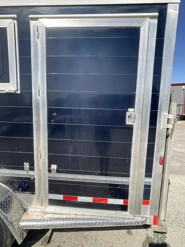 2005 Jamco 4 Horse Gooseneck Trailer - Image 21