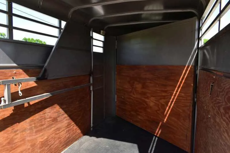 2010 Calico 2 Horse Trailer - Image 7