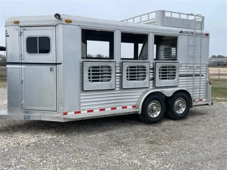 1999 Elite Custom 3 Horse Trailer - Image 2