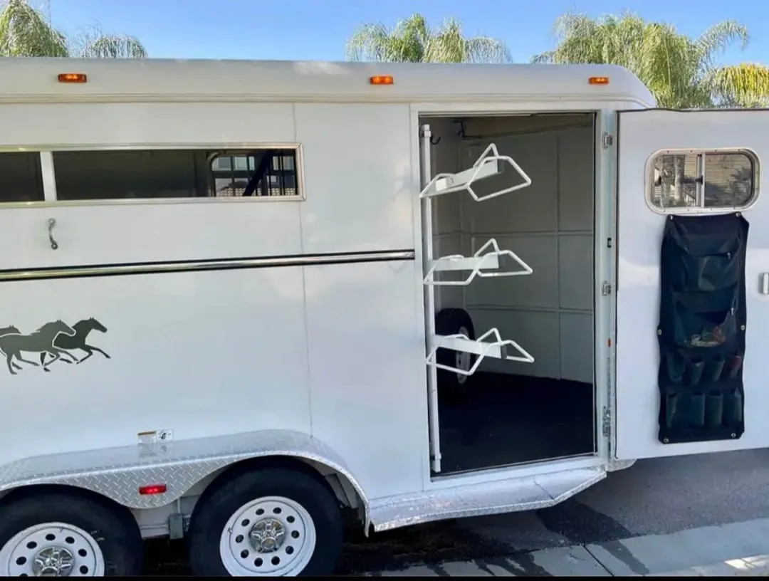 2007 Circle J 2 Horse Trailer Slant Load - Image 17