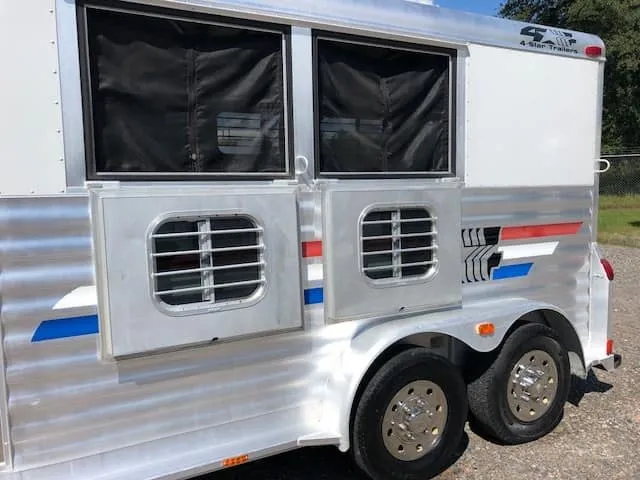 2003 Sundowner 2 Horse - Image 10