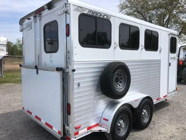 2010 Merhow 3 Horse Slant Load Bumper Pull - Image 5