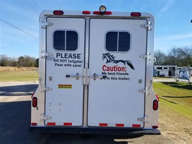 2001 4 Star 2 Horse Bumper Pull Slant Load - Image 14