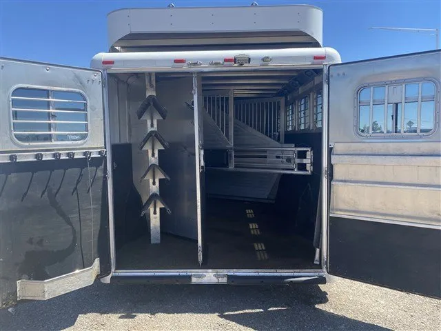 2000 Sooner 4 Horse Bumper Pull SUPER CLEAN - Image 12