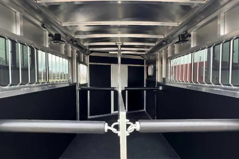 2023 Shadow 2HSSR 2 Horse Trailer - Image 13