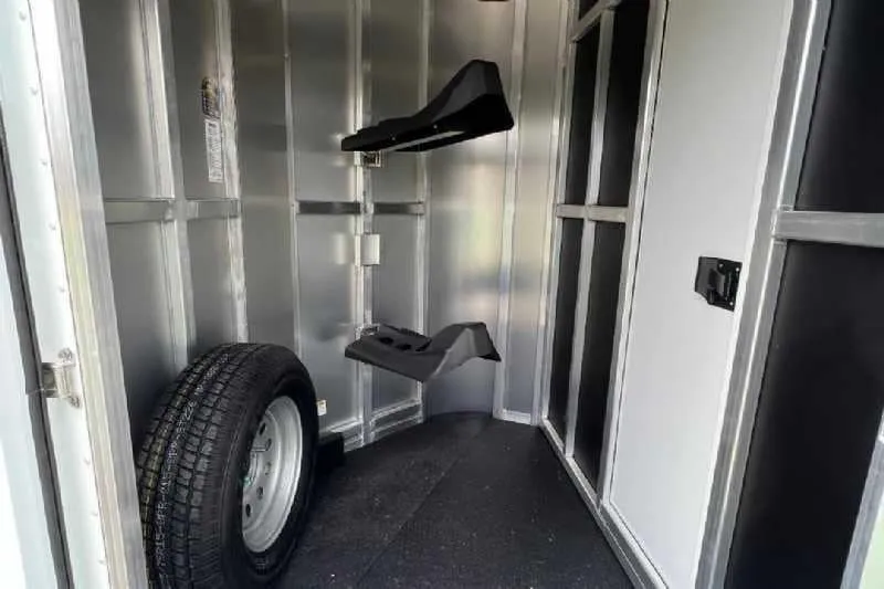 2023 Shadow 2HSSR 2 Horse Trailer - Image 2