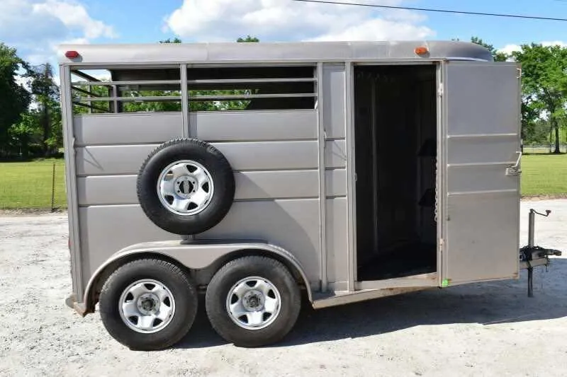 2010 Calico 2 Horse Trailer - Image 3