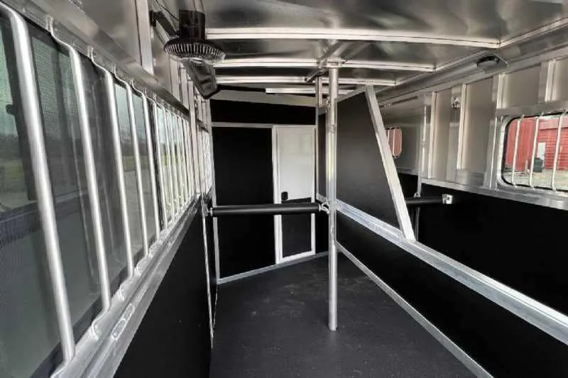 2023 Shadow 2HSSR 2 Horse Trailer - Image 11