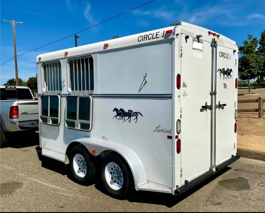 2007 Circle J 2 Horse Trailer Slant Load - Image 15
