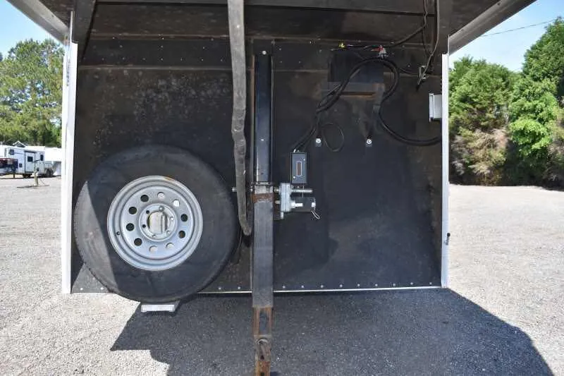 2014 Sundowner 2 Horse Gooseneck Trailer - Image 10