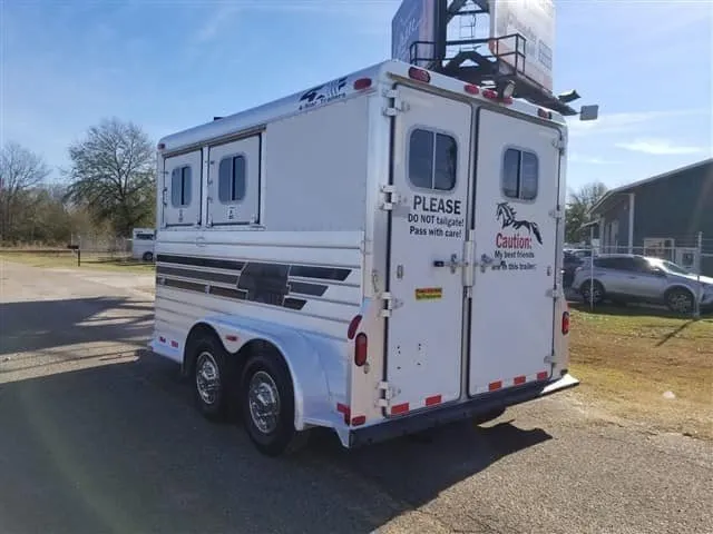 2001 4 Star 2 Horse Bumper Pull Slant Load - Image 3
