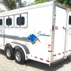 1998 Sundowner 3 Horse Slant