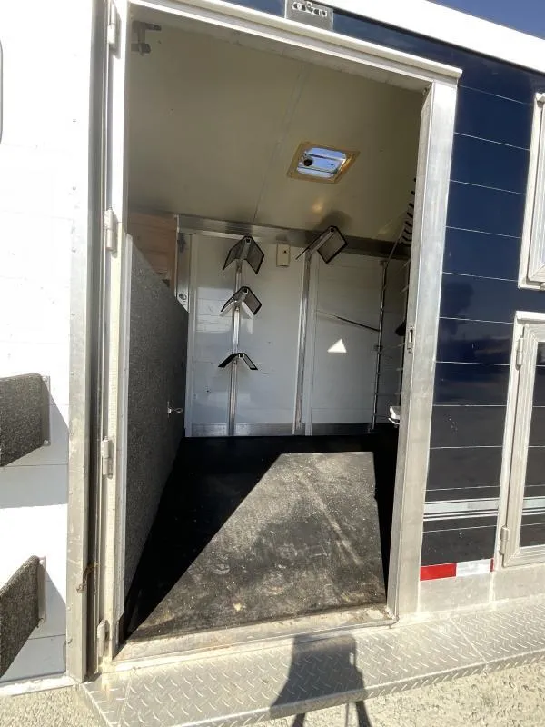 2005 Jamco 4 Horse Gooseneck Trailer - Image 27