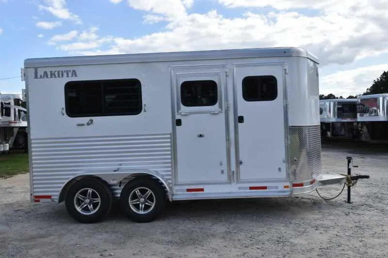 2018 Lakota 2HBPST 2 Horse Trailer - Image 12