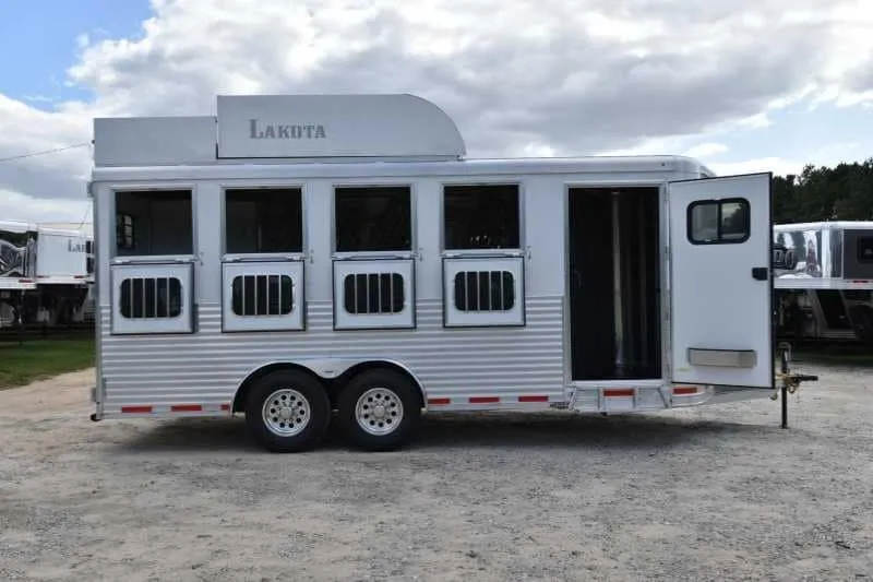2018 Lakota 84HBPSL 4 Horse Trailer with 2′ Short Wall - Image 5