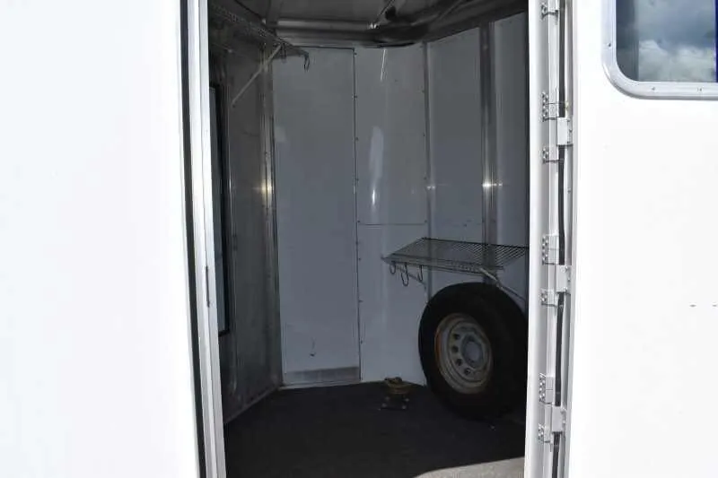 2002 Exiss SS20 2 Horse Trailer - Image 6