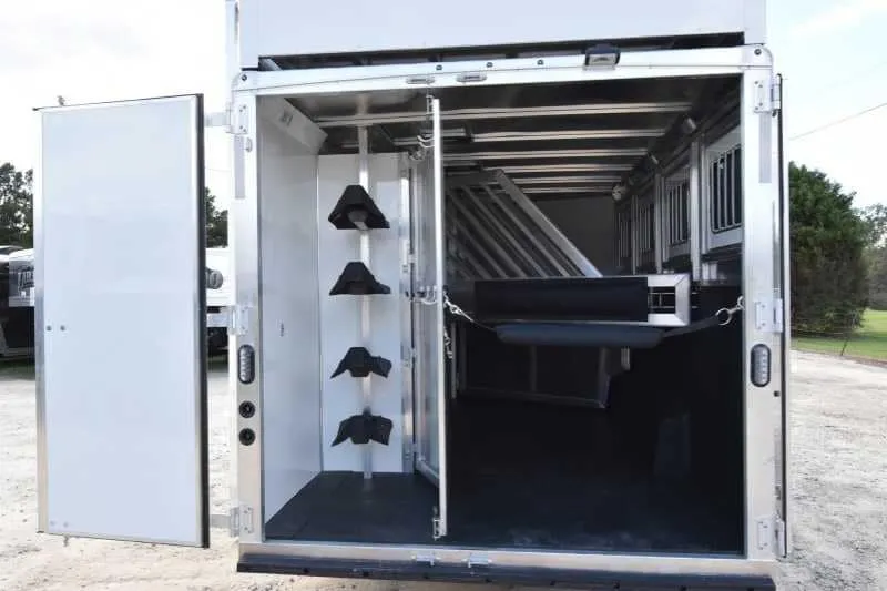 2018 Lakota 84HBPSL 4 Horse Trailer with 2′ Short Wall - Image 11