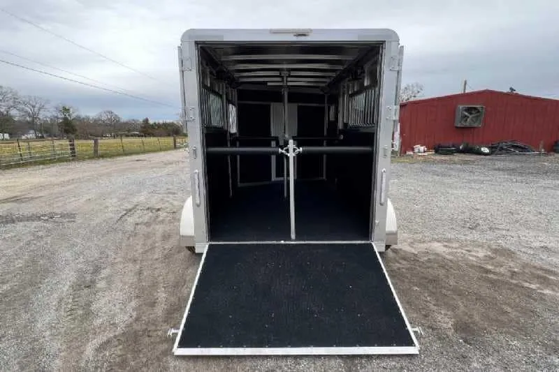 2023 Shadow 2HSSR 2 Horse Trailer - Image 3